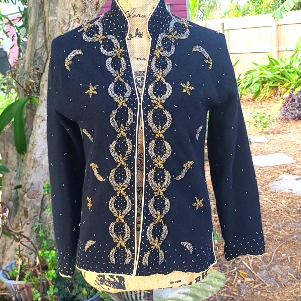 Suzuya vintage black wool beaded eye hook closure M cardigan. Gently worn